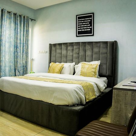 Vibes Suites Kaba Exterior foto