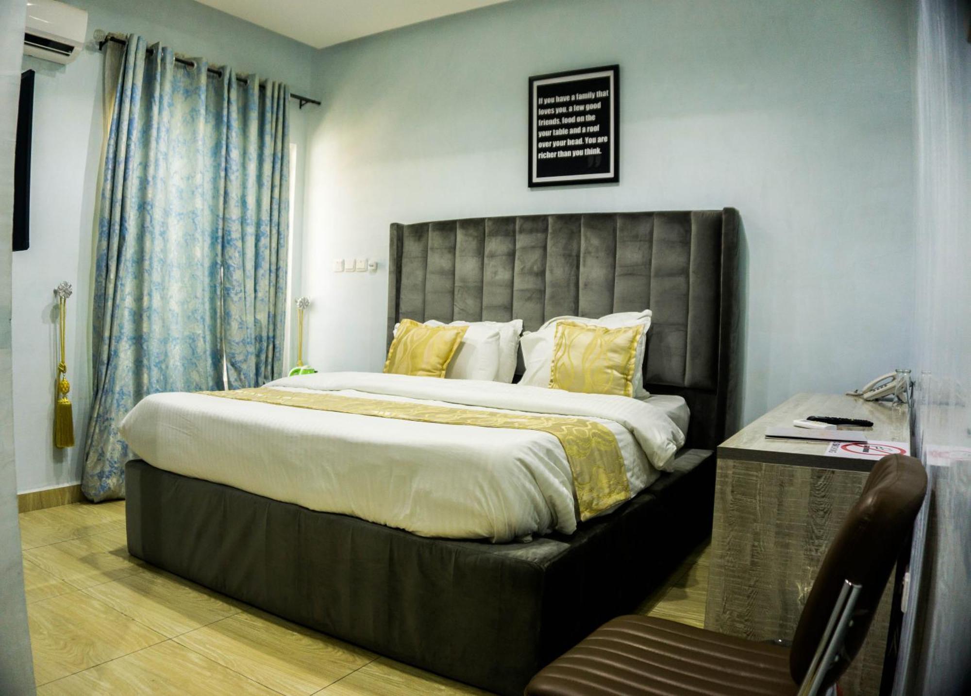 Vibes Suites Kaba Exterior foto