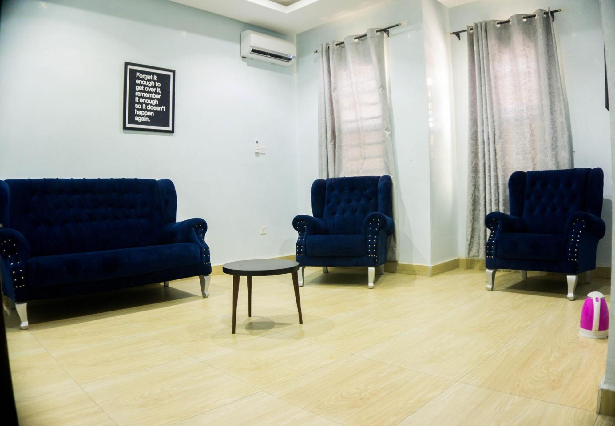 Vibes Suites Kaba Exterior foto