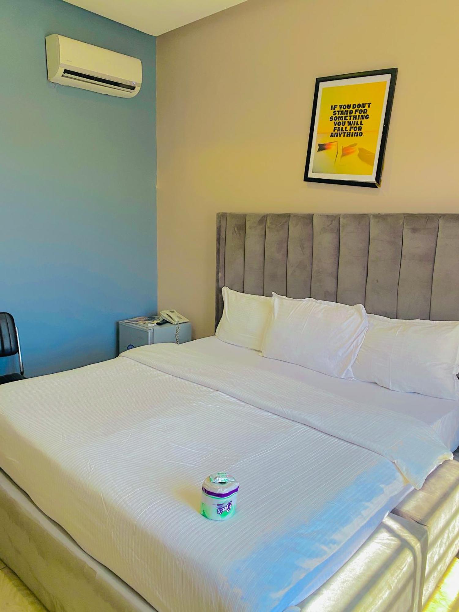 Vibes Suites Kaba Exterior foto